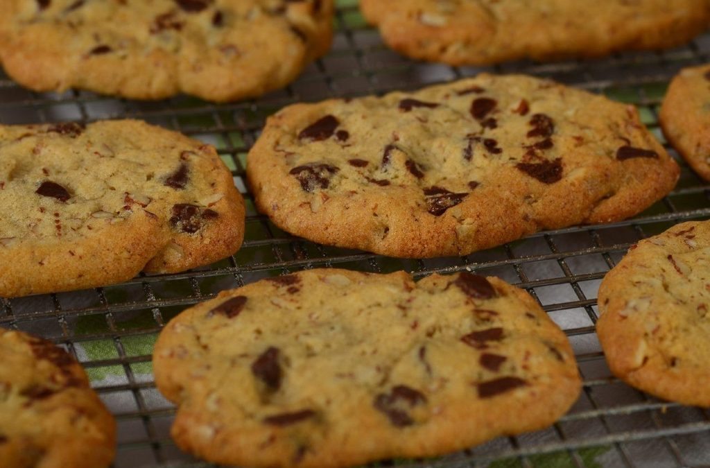 Baking cookies